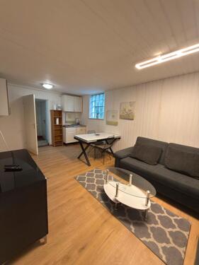 Foto - 2 Zimmer Wohnung (nicht für Familie geeignet )