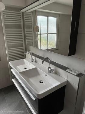 Foto - Familienfreundliches, modern saniertes Reiheneckhaus mit Garten