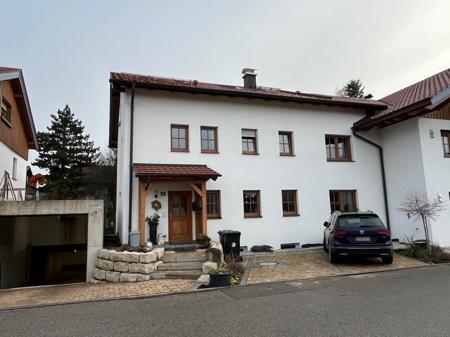 Foto - Großzügige 3 Zimmerwohnung in ruhiger Lage.