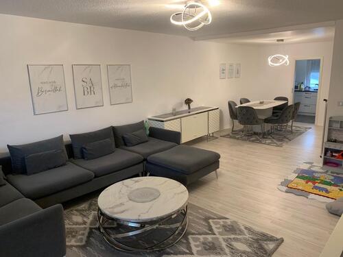 Foto - Helle 2,5 Zimmer Wohnung - 850,00&nbsp;EUR Kaltmiete, ca.&nbsp; 74,00&nbsp;m&sup2;