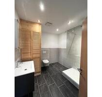 Moderne,barrierefreie Loft-Wohnung mit EBK, Stellplatz, Balkon - Püttlingen