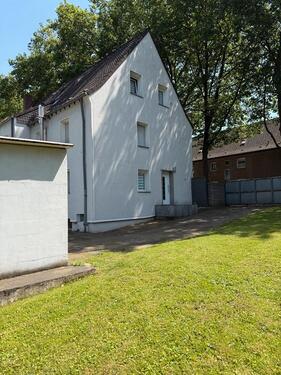 Foto - 6 Zimmer Einfamilienhaus in Duisburg