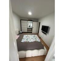 Möblierte 2 Zi. Wohnung mit zwei Wintergärten frei ab 01.01.2026 - Nittendorf