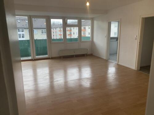 Foto - Helle 2-Zimmer-Wohnung mit ca. 65 m², überdachtem Balkon und Einbauküche in ruhiger Lage von Erkrath