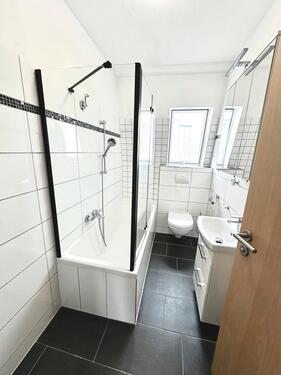 Foto - 2 Zimmer Wohnung 54m2 Küche BadKomplett renoviertZentrale Lage