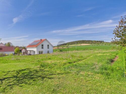 Foto - NATURNAHES TRAUMGRUNDSTÜCK IN RUHIGER BESTLAGE MIT RHÖNBLICK!