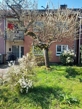 Foto - Rarität in FR-Haslach: 80qm 4-Zi-Whg mit 110qm Privatgarten-Juwel