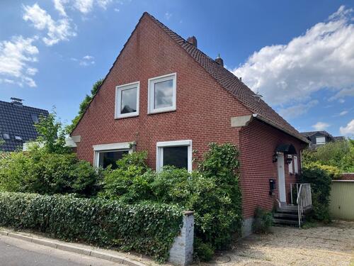 Foto - Bürgerparkviertel: Haus mit tollem Grundstück und viel Potential