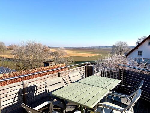 Foto - Eine schöne helle, energetisch sanierte Wohnung im Obergeschoss