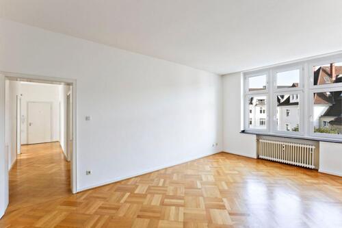 Foto - Oberkassel nahe Luegplatz 3Zimmer Whg Balkon ab Mai, von Privat