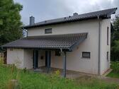 Foto - Energiesparendes Einfamilienhaus mit PV und Wallbox