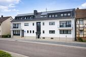 Foto - 4-Zimmer-Wohnung mit Garten, Parkplatz und 2 Balkonen