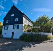Besonderes Haus mit Geschichte in ruhigen Dorf mit Aussicht - Gummersbach Hepel