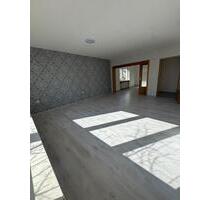 4ZKB Wohnung 100qm in Borken OT zu vermieten - Borken (Hessen)