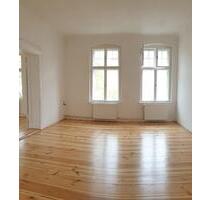 Ruhige, sanierte 45-Zimmer-WHG, mit kl. Balkon am Kleistpark - Frankfurt (Oder)