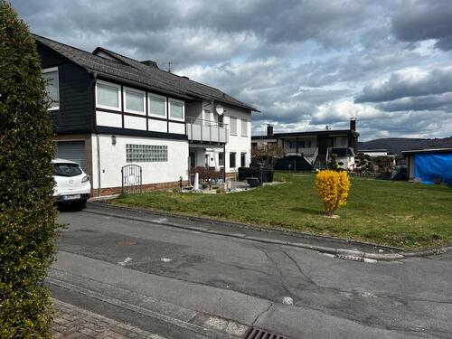 Foto - Großzügiges Einfamilienhaus - Provisionsfrei mit Einliegerwohnung