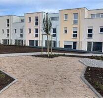Schönes Einfamilien-Reihenhaus mit Garten, 2 Stellplätzen - Schwäbisch Hall