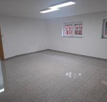 2 Zimmer - Einliegerwohnung - 1.100,00&nbsp;EUR Kaltmiete, ca.&nbsp; 79,00&nbsp;m&sup2; in Gießen (PLZ: 35396) Wieseck