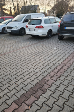 Foto - Außenstellplatz zu vermieten - sofort frei!