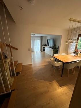 Foto - Doppelhaushälfte - 2.500,00 EUR Kaltmiete,