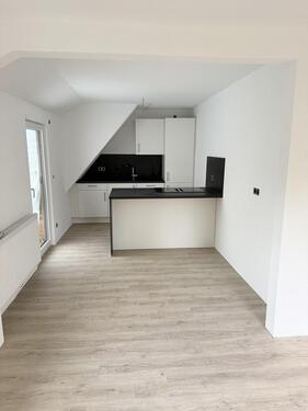 Foto - Top sanierte 3,5-Zimmer Maisonette-Wohnung mit Süd-Balkon in Trossingen (Erstbezug)