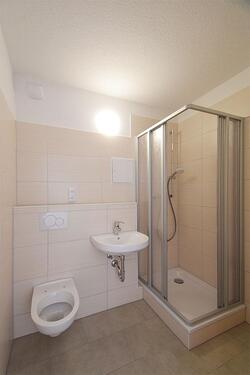 Foto - Wir sanieren für Sie! - 454,00&nbsp;EUR Kaltmiete, ca.&nbsp; 70,37&nbsp;m&sup2;