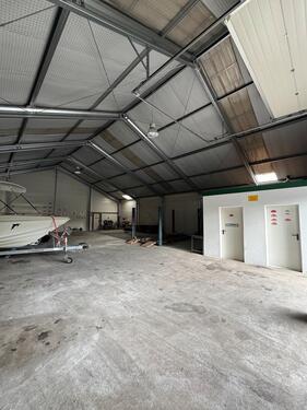 Foto - Halle Gewerbehalle Stellplatz zu vermieten