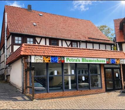 Foto - Haus und Gewerberaum - 590,00&nbsp;EUR Kaltmiete, ca.&nbsp; 250,00&nbsp;m&sup2;