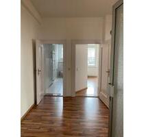 Gepflegte 3-Zimmer Wohnung in zentraler Lage von Hof, renoviert