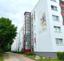 Geräumige 2 Zimmer Erdgeschosswohnung mit Garten! - Schwerin Mueß