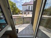 Foto - Neuwertige 1,5-Zi.-Wohnung mit Balkon und Einbauküche o. Makler