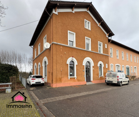 Foto - Helle Büro- oder Praxisräume mit Gestaltungspotenzial