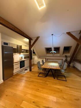 Foto - 2-Raum-Dachgeschosswohnung - 1.500,00&nbsp;EUR Kaltmiete, ca.&nbsp; 80,00&nbsp;m&sup2;