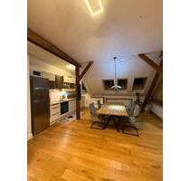 2-Raum-Dachgeschosswohnung - 1.500,00&nbsp;EUR Kaltmiete, ca.&nbsp; 80,00&nbsp;m&sup2; in Berlin (PLZ: 13349) Mitte