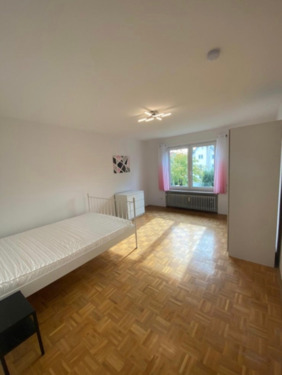 Foto - Modernes, helles WG Zimmer in München