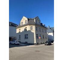 Günstige 2-Zimmer mit Laminat und Wannenbad in guter Lage! - Falkenstein/Vogtland