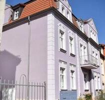 2-Zimmerwohnung mit Einbauküche, Balkonterrasse und Kfz-Stellplatz im Bürgergartenviertel - Naumburg (Saale)