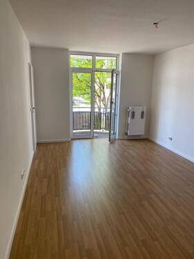 Foto - 1.5 Zimmer Wohnung, mit Garage - 1.200,00&nbsp;EUR Kaltmiete, ca.&nbsp; 42,00&nbsp;m&sup2;
