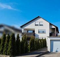 Geräumige 4-Zimmer-Wohnung mit 2 Balkonen in Stadt Külsheim!