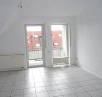 Gepflegte 3-Zimmer-DG-Wohnung, Tel.: 0171 8310089 - Niederaula