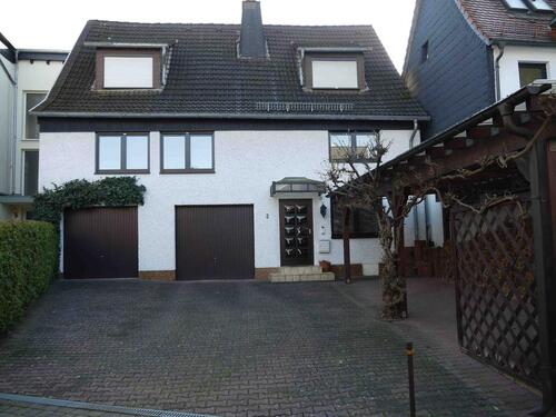 Foto - Einfamilienhaus - mit Sanierungsbedarf