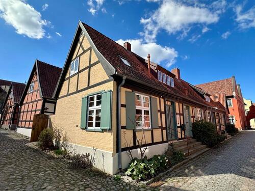 Foto - Möbliertes Wohnen auf Zeit - kleines charmantes Altstadthaus