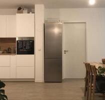 NEUE Bilder - 3-Zimmer-Wohnung mit Einbauküche in Hanau