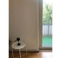 Ab Feb: Möbliertes helles WG ZimmerBalkon & 5 min von Wedding - Berlin Reinickendorf