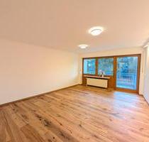 Kernsanierte 3,5 Zimmer Wohnung mit Loggia und Tiefgarage - Landshut