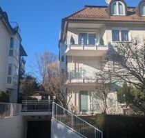 Helle, großzügige 3-Zimmer-Wohnung nahe Villa Reitzenstein - Stuttgart Bopser