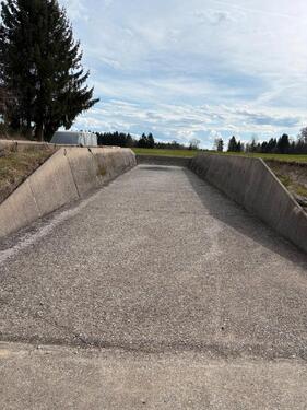 Foto - Stellplatz für Wohnwagen, Wohnmobil oder Anhänger