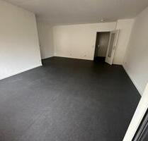 4-Zimmer-Wohnung mit Balkon und Stellplatz in Müncheberg - Berlin Hellersdorf