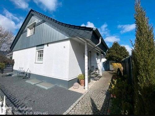 Foto - Wunderschönes Einfamilienhaus in Alt-Meschenich zu verkaufen.