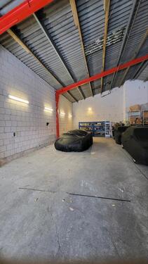 Foto - Garage, Halle, Stellplatz für Autos oder Wohnmobil
